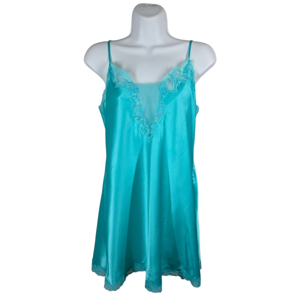 VICTORIA'S SECRET LACE CHEMISES